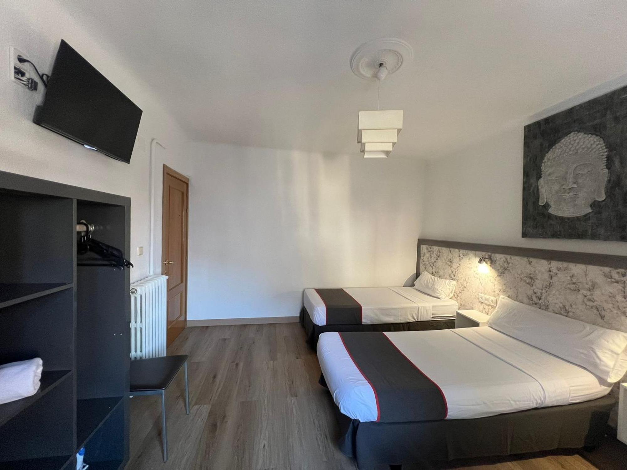 Hello Madrid — Photos 3